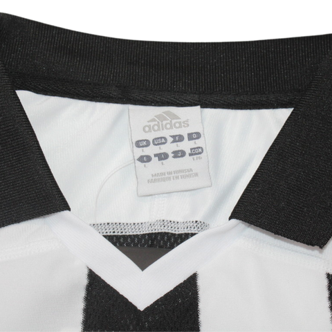 Newcastle Home 03/05 "Munez" Nº 26