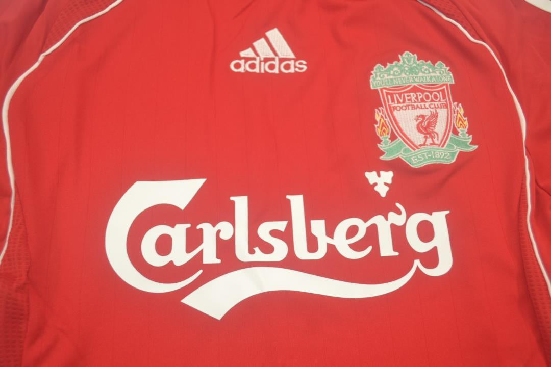 Liverpool Home 06/08 "Gerrard" Nº 8