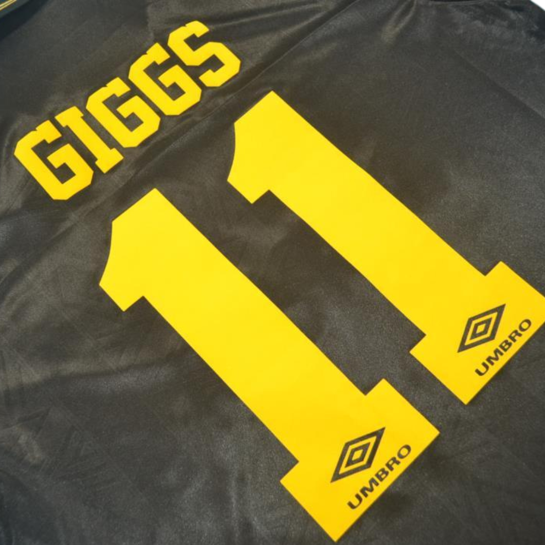 Manchester United Away Black 93/95 "Giggs" Nº 11