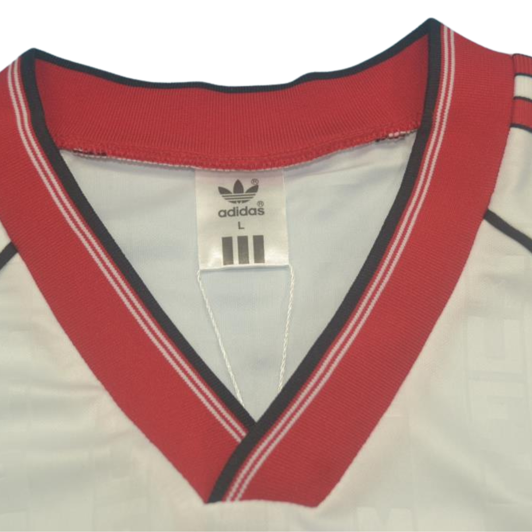 Manchester United Away White 88/90 "Robson" Nº 7