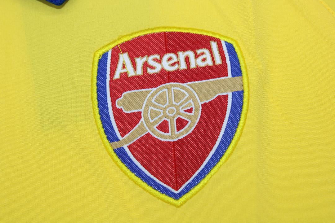 Arsenal Away Yellow 03/05 "Bergkmap" Nº 10