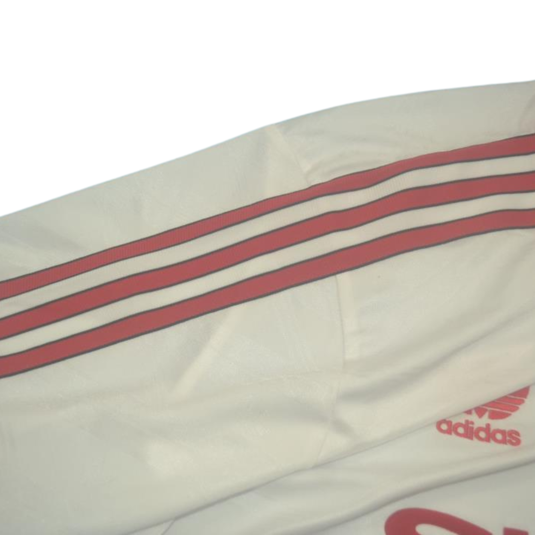 Manchester United Away White 86/88 "Bruce" Nº 4