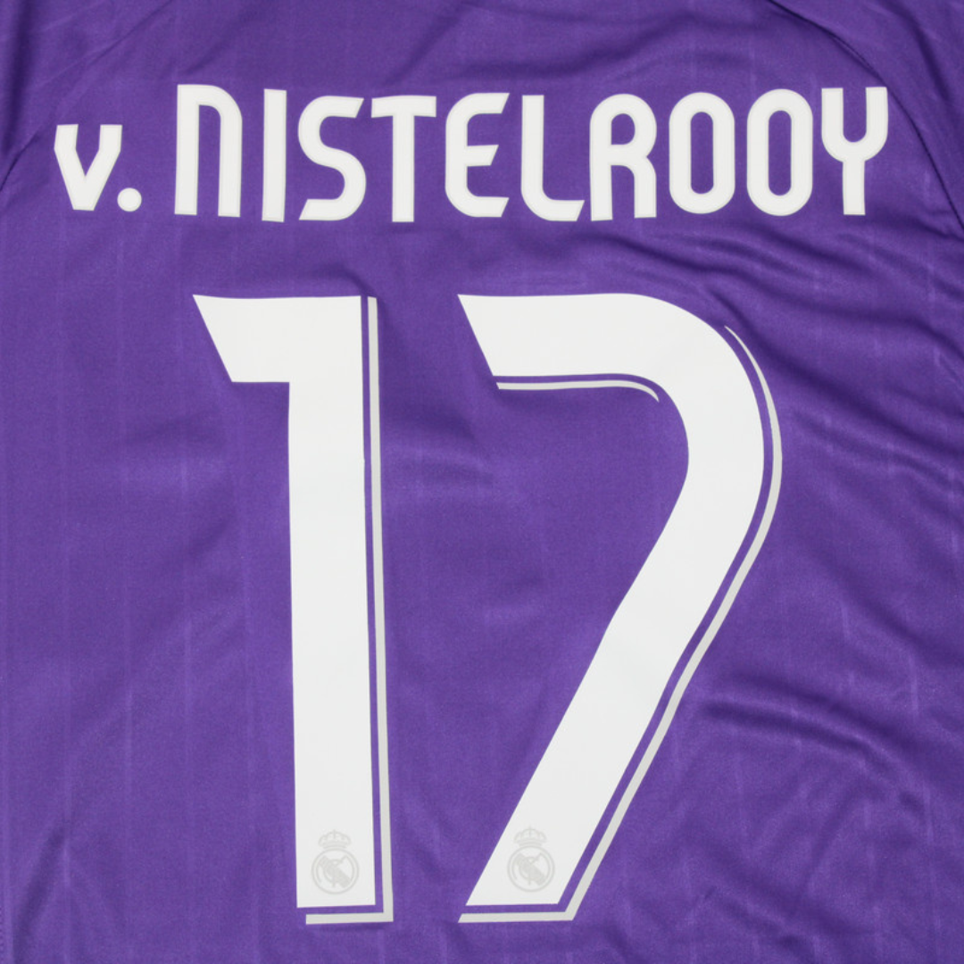 Real Madrid Purple GK Jersey 06/07 "v. Nisteladoy" Nº 17