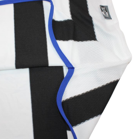 Newcastle Home 00/01