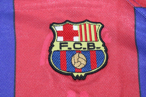 Barcelona Home 96/97 "Puyol" Nº 28